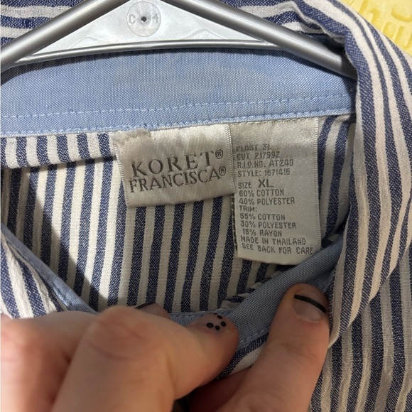 Vintage Koret Blue and White Button Down Shirt - Picture 7 of 10